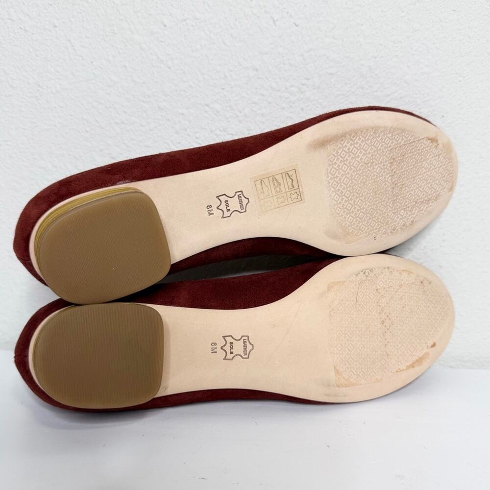 TORY BURCH Platos Suede Low Heel Flats Burgundy Gold Toe Plate Size 8 - Picture 8 of 8